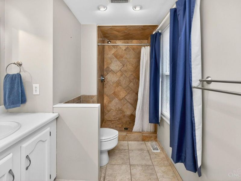 7676 Devonwood Drive, West Chester, OH 45069 Photo 39