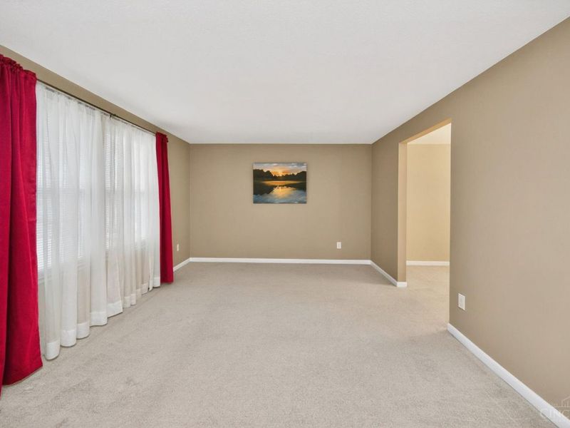 7676 Devonwood Drive, West Chester, OH 45069 Photo 9