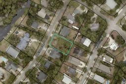 352 Lakeshore Dr. photo 4