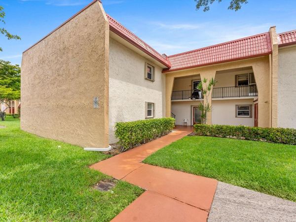 117 Lake Dora Drive, West Palm Beach, FL 33411