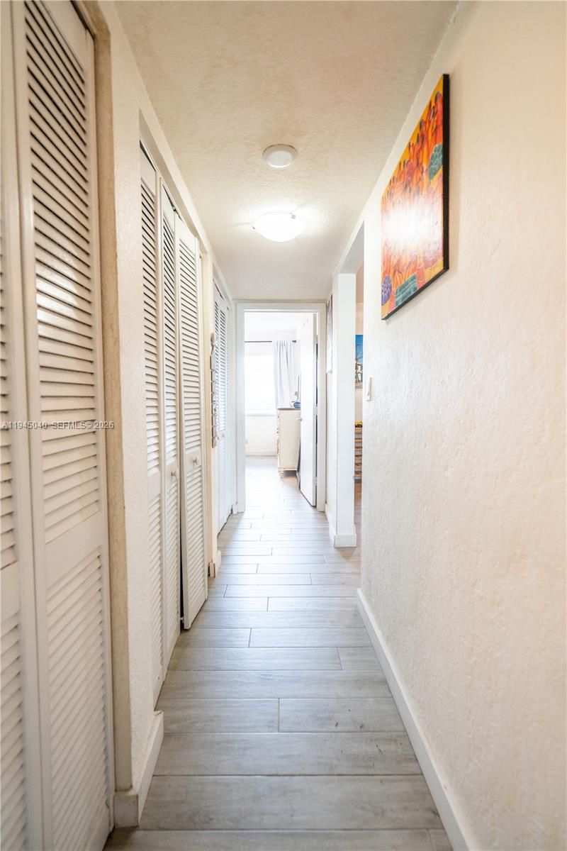 350 S Shore Dr, Unit 4, Miami Beach, FL 33141 Photo