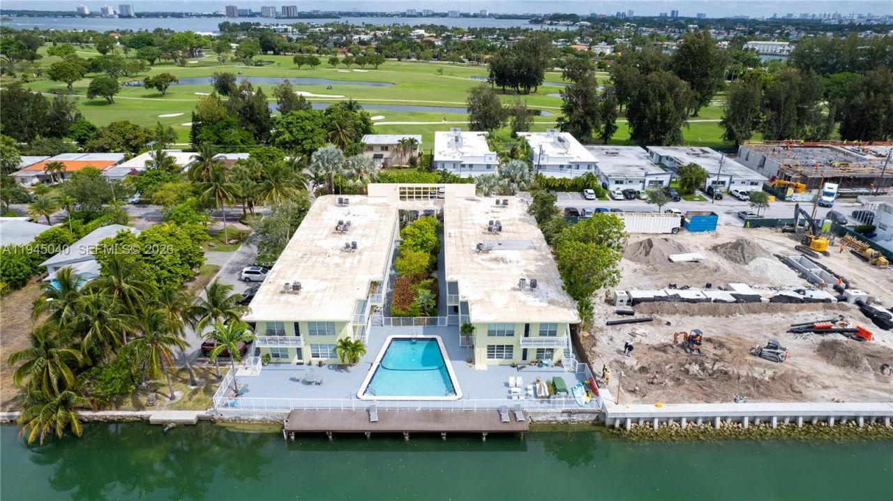 350 S Shore Dr, Unit 4, Miami Beach, FL 33141 Photo