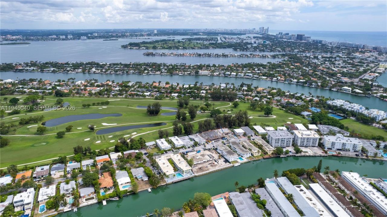 350 S Shore Dr, Unit 4, Miami Beach, FL 33141 Photo