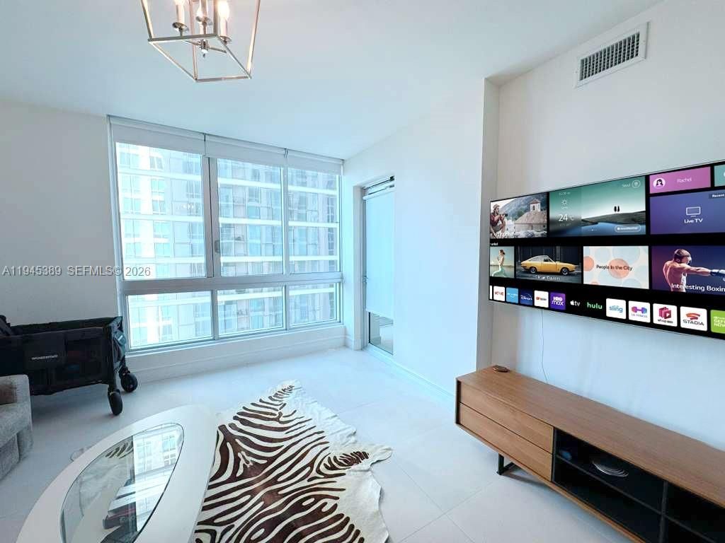 300 S Biscayne Blvd, Unit T-2304, Miami, FL 33131 Photo