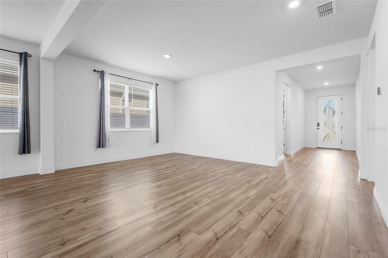 7322 34th Court E, Sarasota, FL 34243 Photo