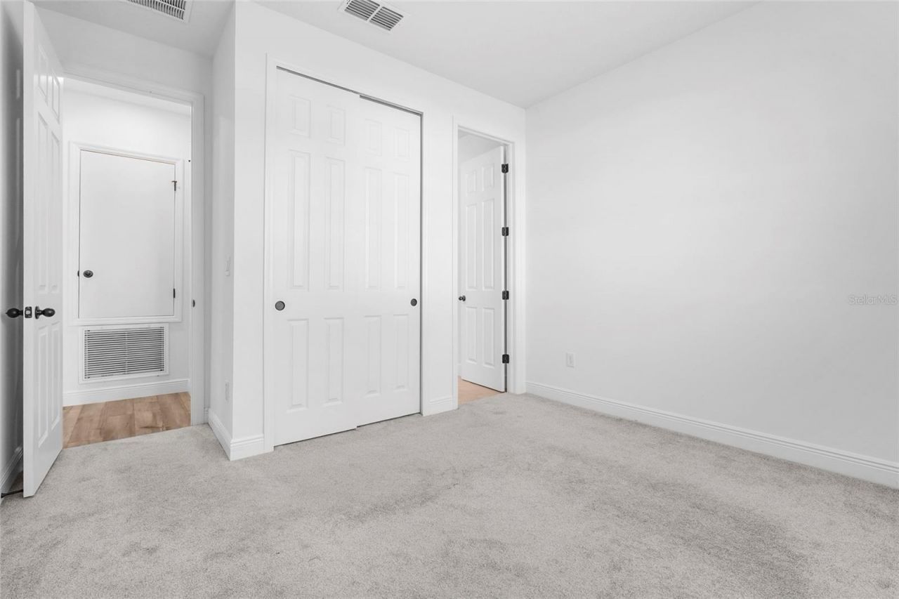 7322 34th Court E, Sarasota, FL 34243 Photo