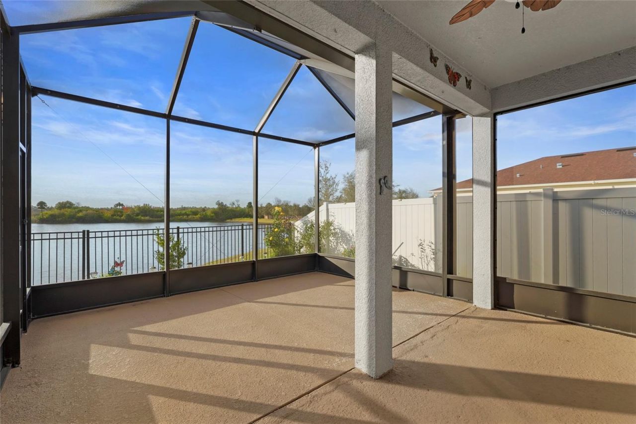 7322 34th Court E, Sarasota, FL 34243 Photo