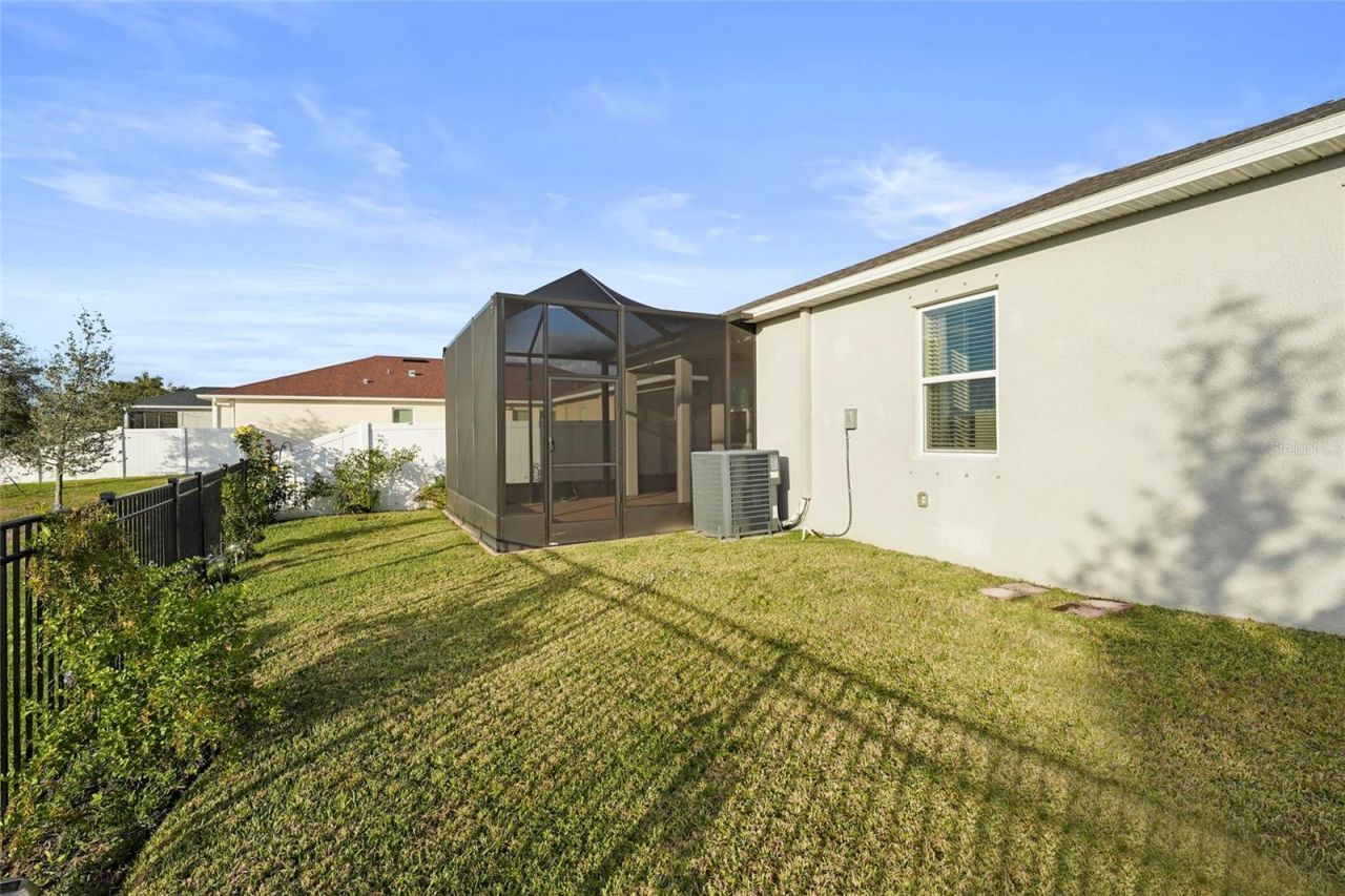 7322 34th Court E, Sarasota, FL 34243 Photo