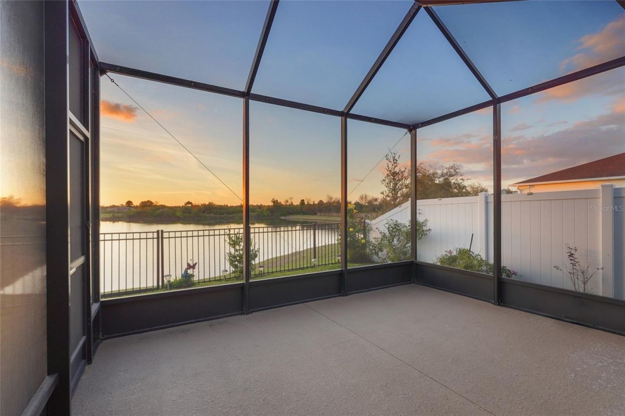 7322 34th Court E, Sarasota, FL 34243 Photo