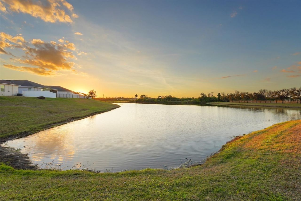 7322 34th Court E, Sarasota, FL 34243 Photo