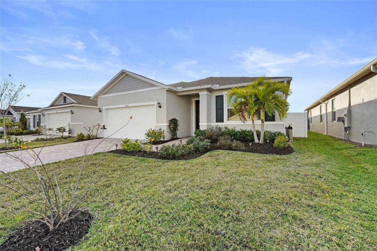 7322 34th Court E, Sarasota, FL 34243 Photo