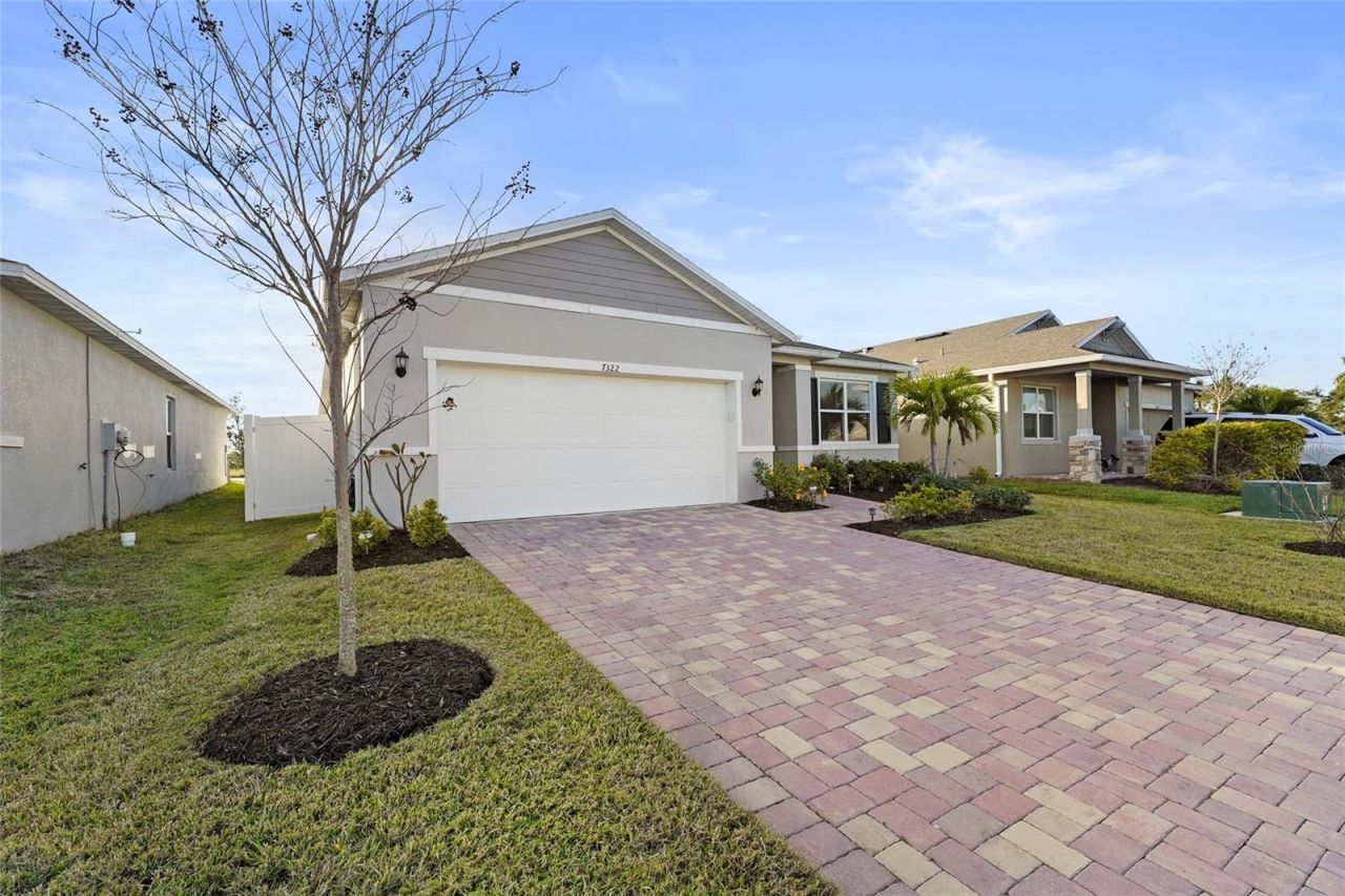 7322 34th Court E, Sarasota, FL 34243 Photo