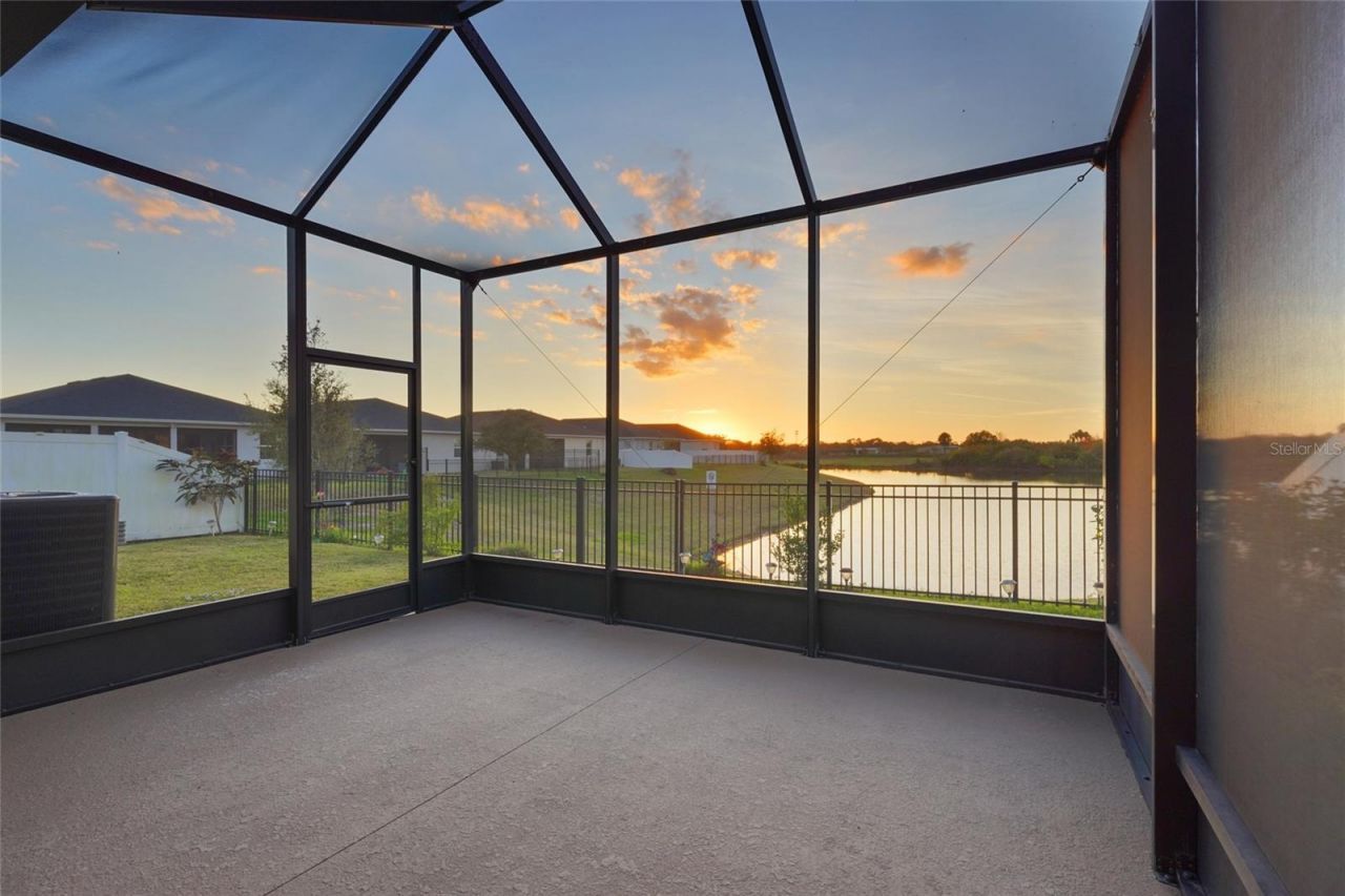 7322 34th Court E, Sarasota, FL 34243 Photo