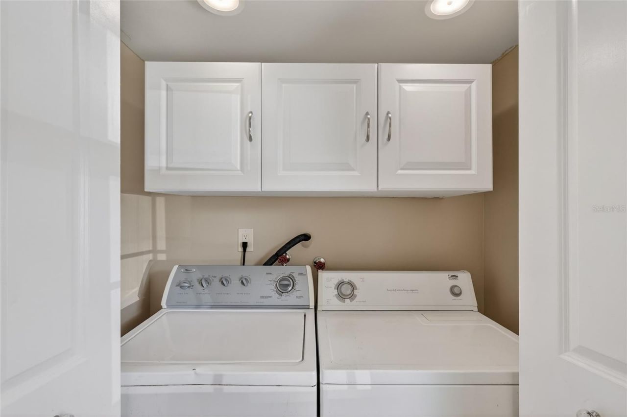 7880 Palm Aire Lane, Unit 105, Sarasota, FL 34243 Photo