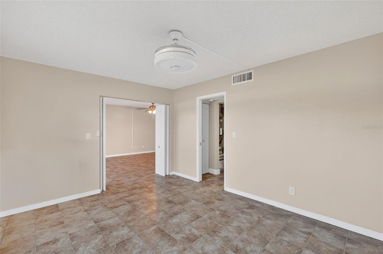 7880 Palm Aire Lane, Unit 105, Sarasota, FL 34243 Photo