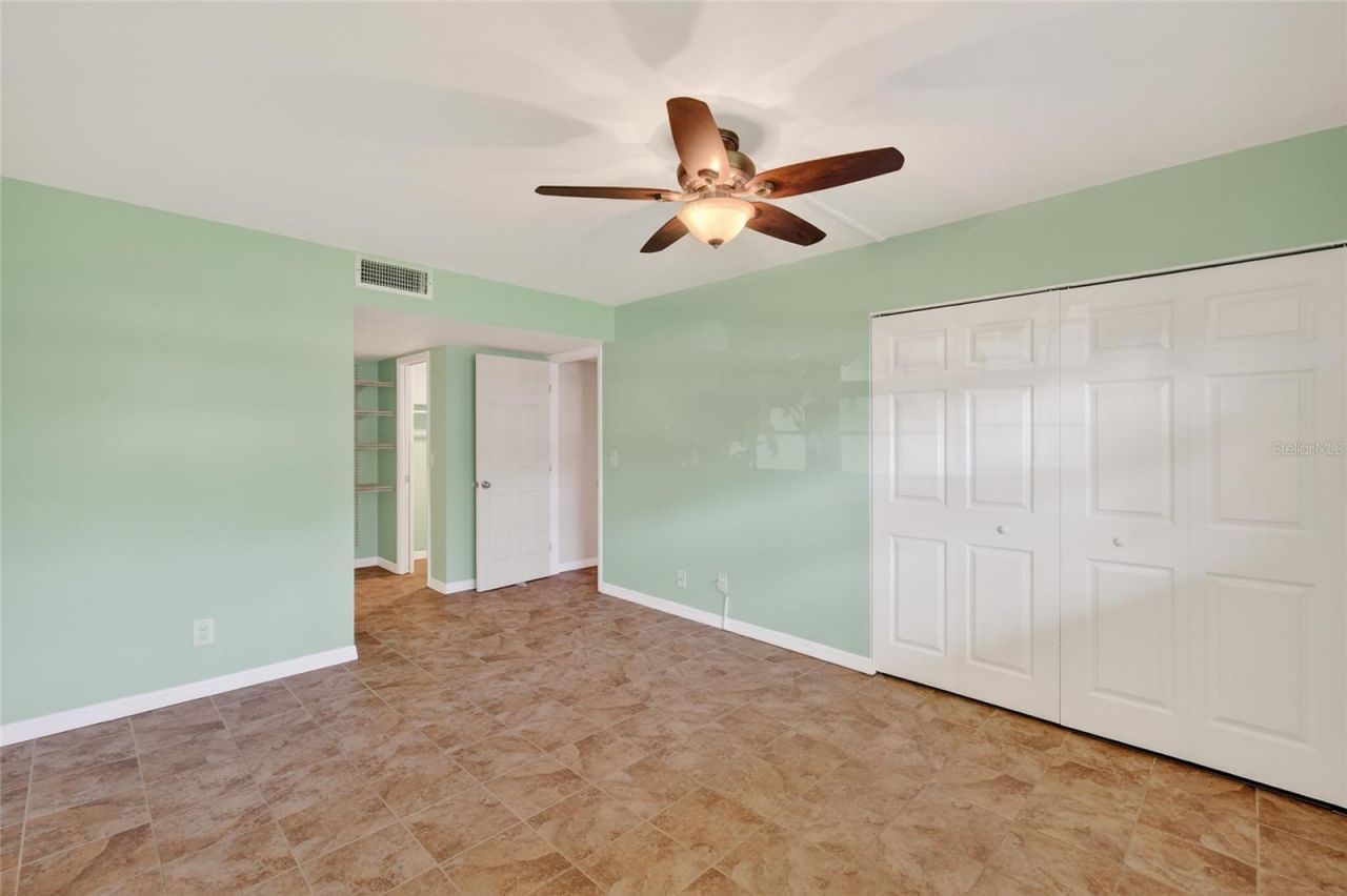 7880 Palm Aire Lane, Unit 105, Sarasota, FL 34243 Photo