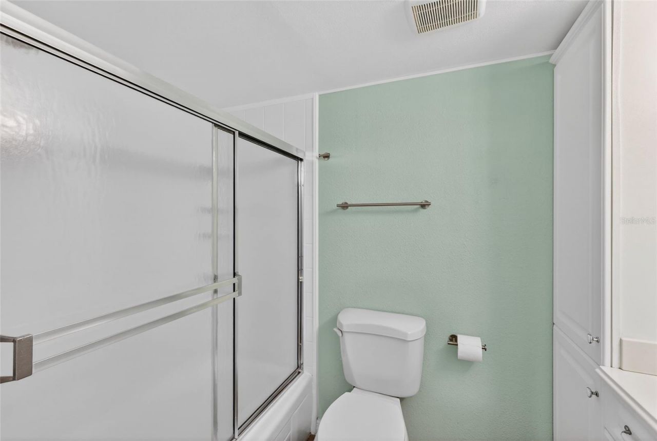 7880 Palm Aire Lane, Unit 105, Sarasota, FL 34243 Photo