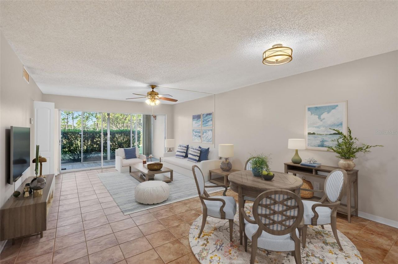 7880 Palm Aire Lane, Unit 105, Sarasota, FL 34243 Photo