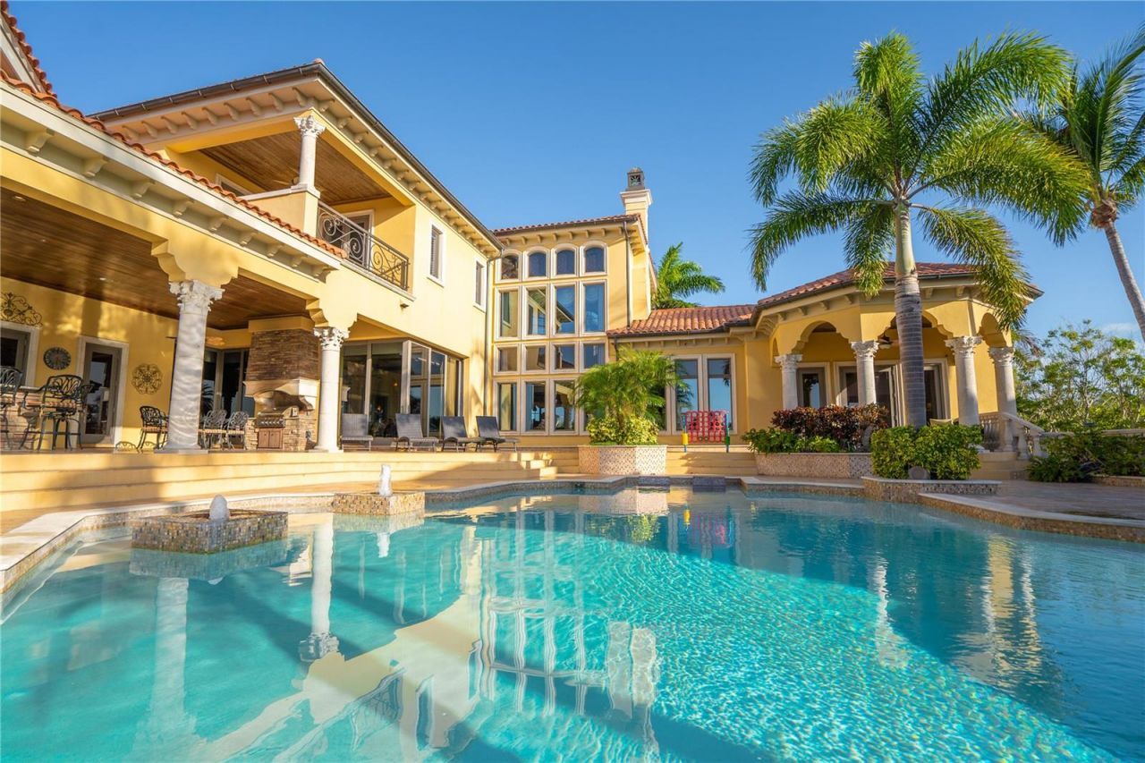 1363 Oceanview Drive, Tierra Verde, FL 33715 Photo