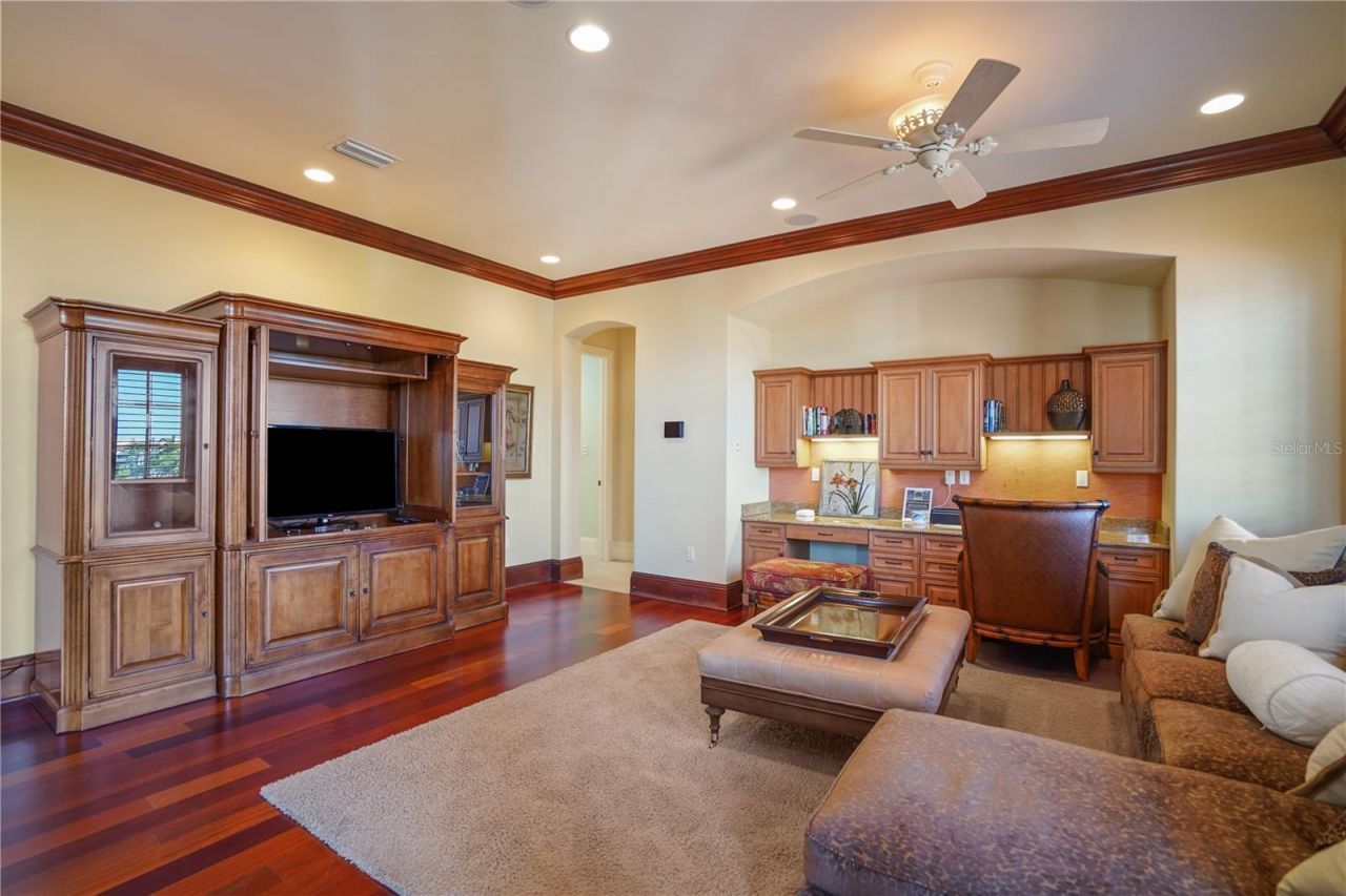 1363 Oceanview Drive, Tierra Verde, FL 33715 Photo