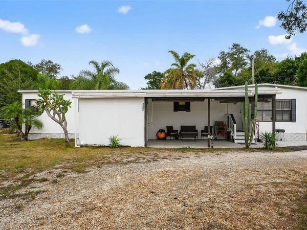 2001 LINDA AVENUE, ORMOND BEACH, FL 32174