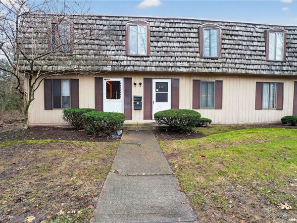 1651 Mentor Avenue, Unit 212, Painesville, OH 44077