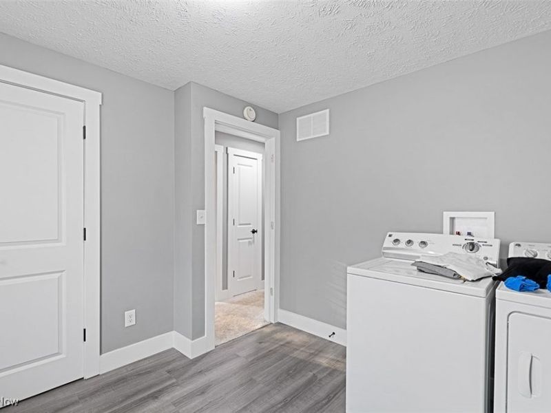 132 Villard Street, Apple Creek, OH 44606 Photo 17