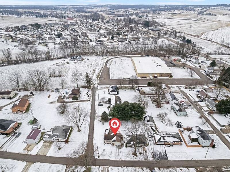 132 Villard Street, Apple Creek, OH 44606 Photo 2