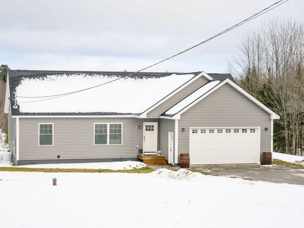 49 Turtle Drive, Sabattus, ME 04280