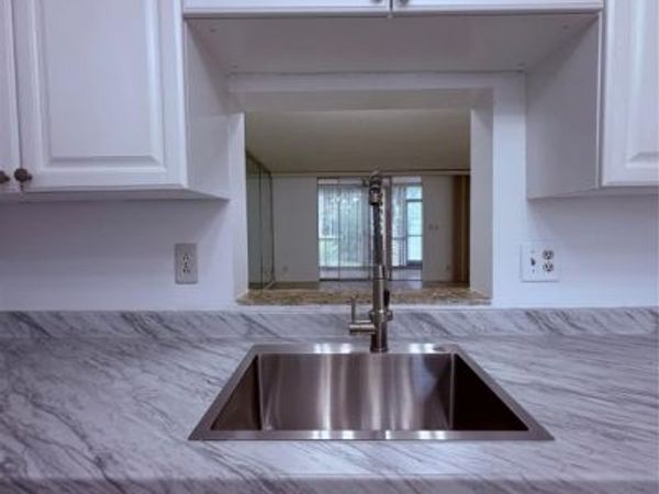 301 NE 14th Ave, Unit 108, Hallandale Beach, FL 33009