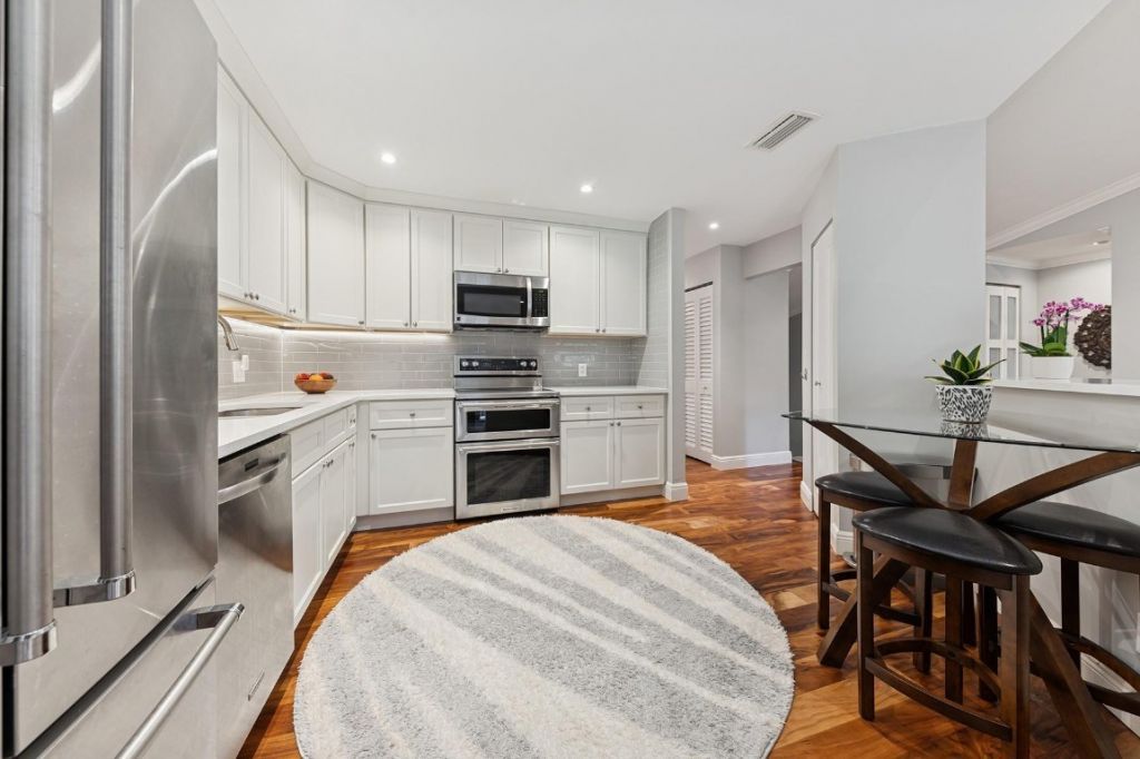 5560 Coach House Cir, Unit C, Boca Raton, FL 33486 Photo