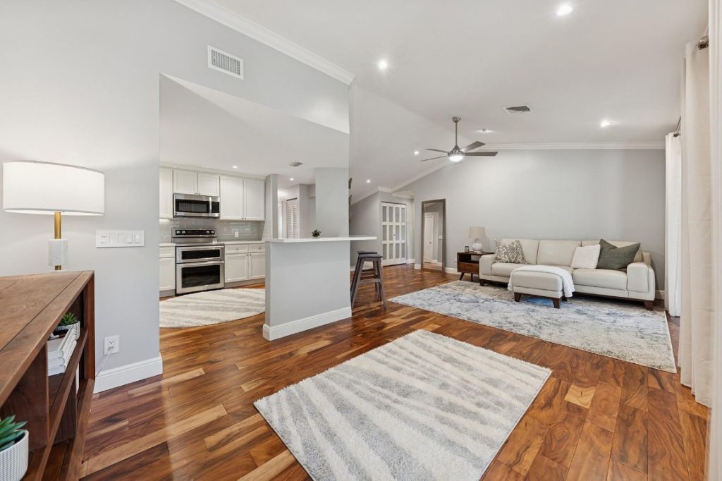 5560 Coach House Cir, Unit C, Boca Raton, FL 33486 Photo