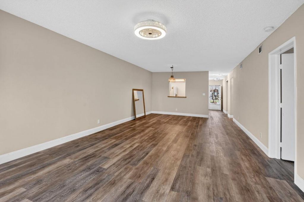 18900 Haywood Terrace, Unit 6, Boca Raton, FL 33496 Photo