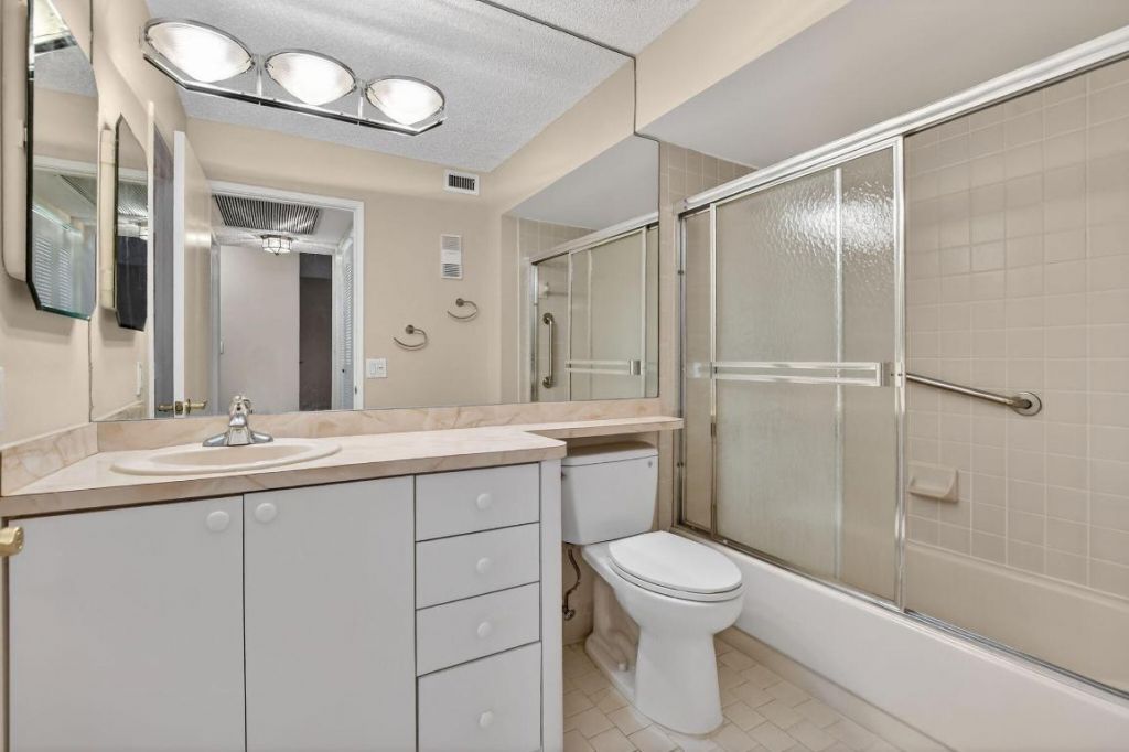 18900 Haywood Terrace, Unit 6, Boca Raton, FL 33496 Photo