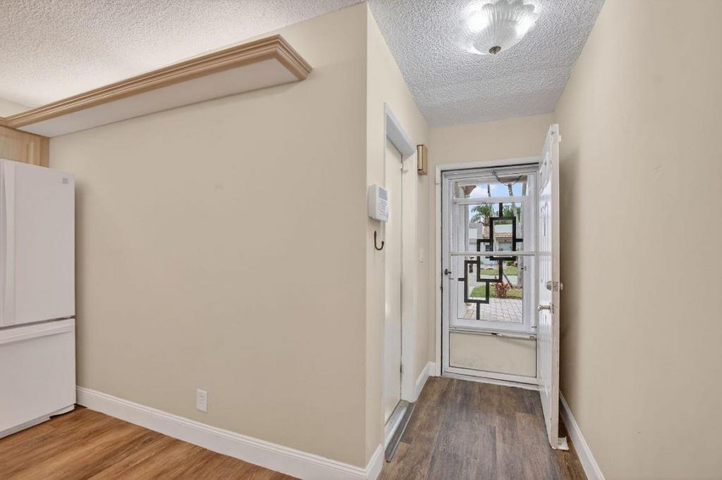 18900 Haywood Terrace, Unit 6, Boca Raton, FL 33496 Photo