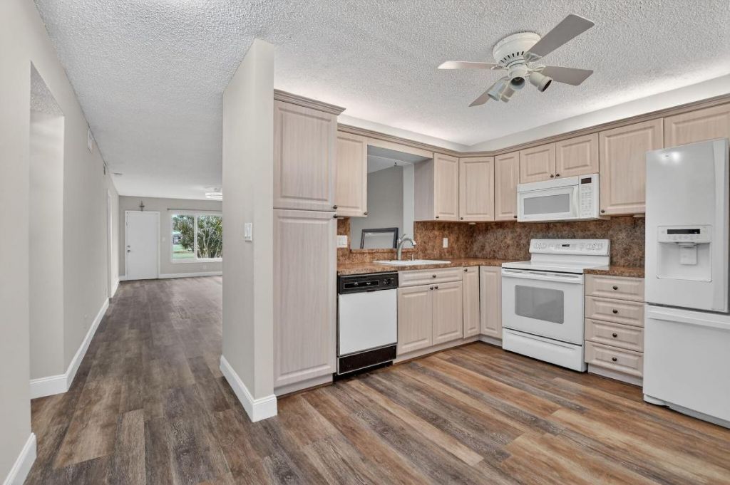 18900 Haywood Terrace, Unit 6, Boca Raton, FL 33496 Photo