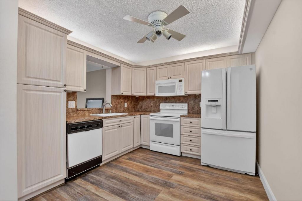 18900 Haywood Terrace, Unit 6, Boca Raton, FL 33496 Photo