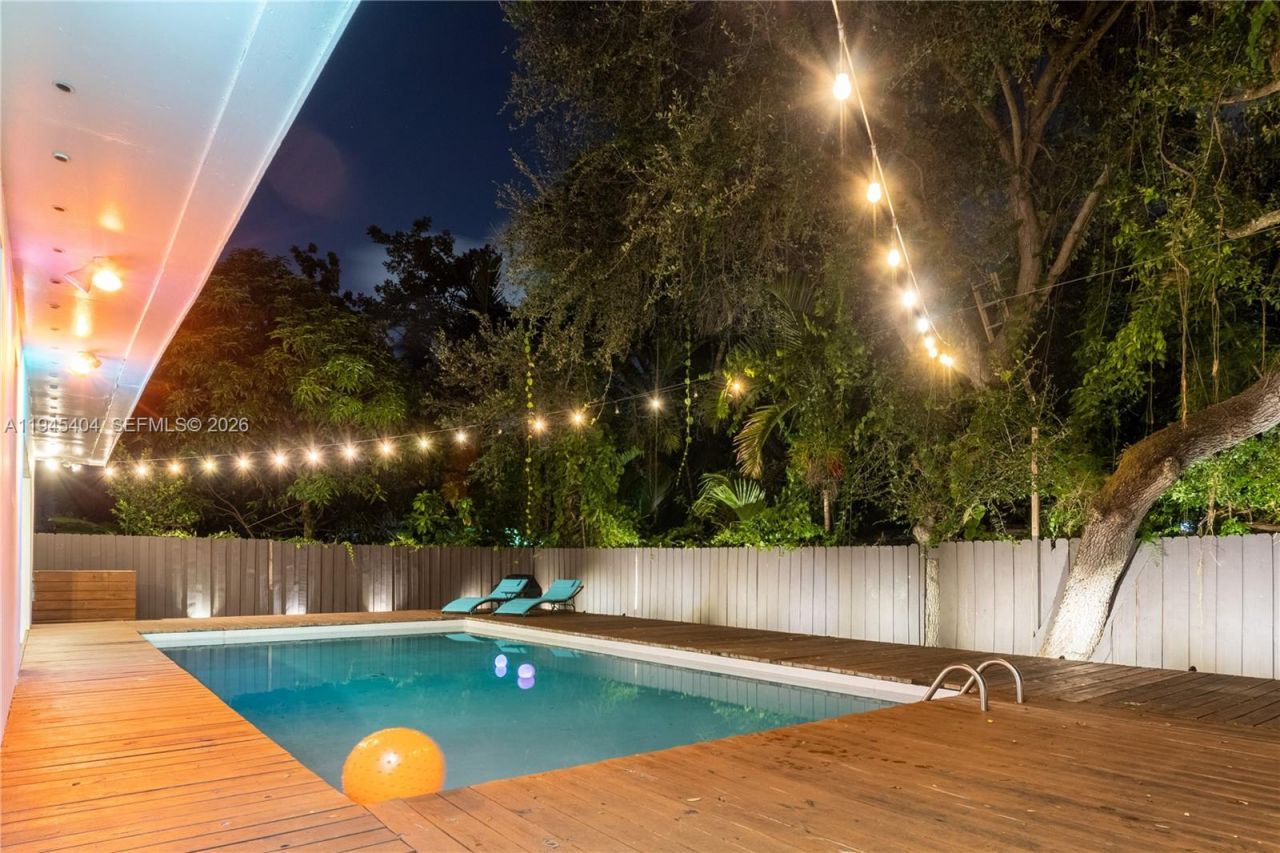 14325 NE 8th Ave , North Miami, FL 33161 Photo