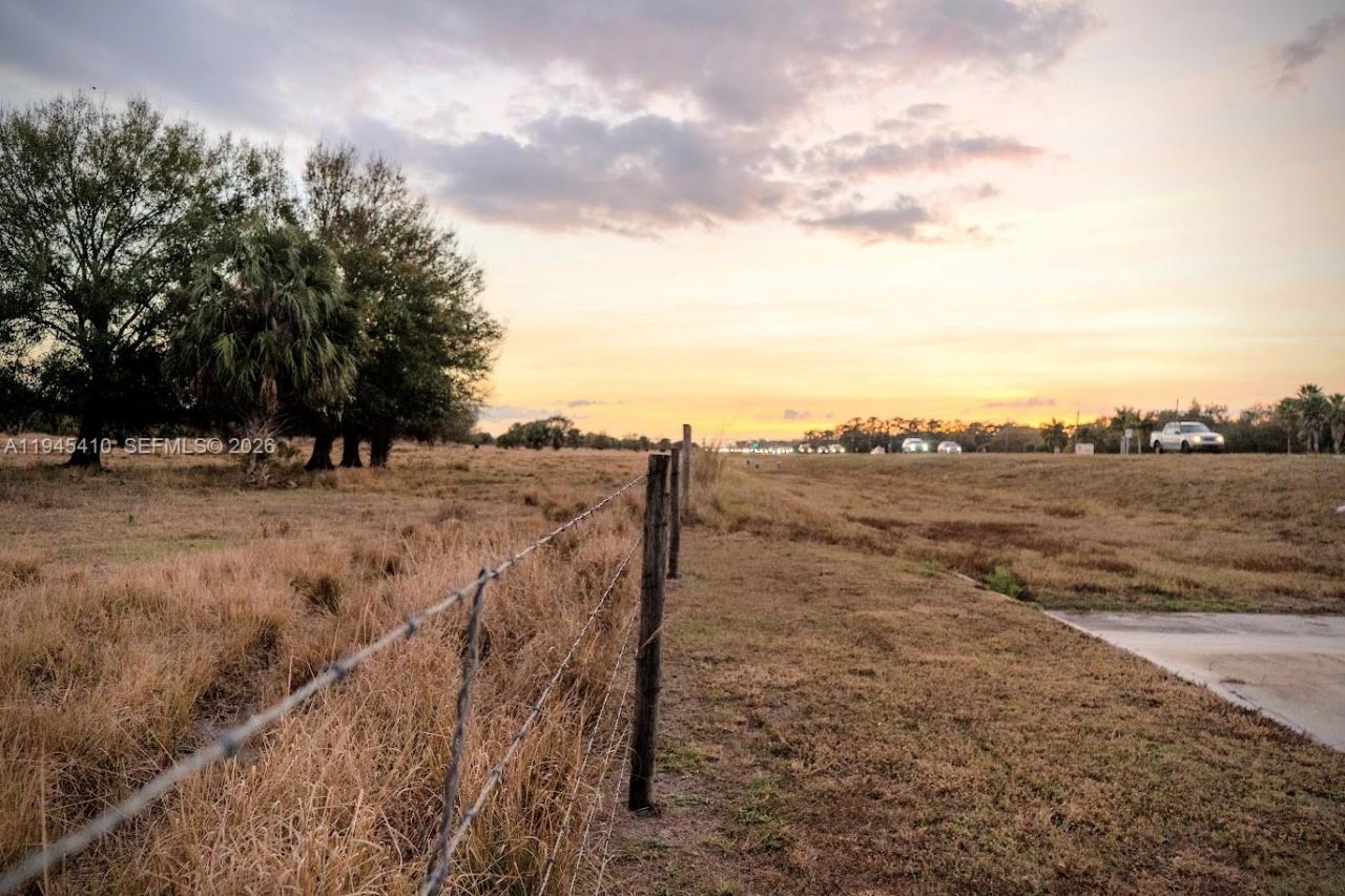 2549 W State Road 80, La Belle, FL 33935 Photo