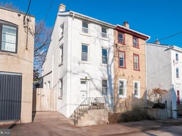 39 W DURHAM STREET, PHILADELPHIA, PA 19119