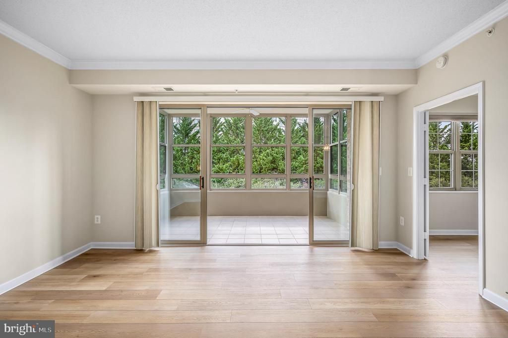 19350 Magnolia Grove Square, Unit 303, Leesburg, VA 20176 Main Photo