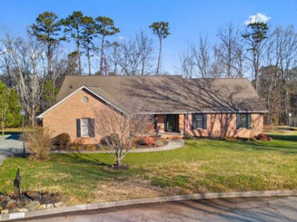 3720 Whitworth Drive, Knoxville, TN 37938