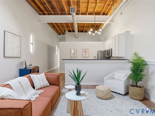 1716 Summit Avenue, Unit 14, Richmond, VA 23230