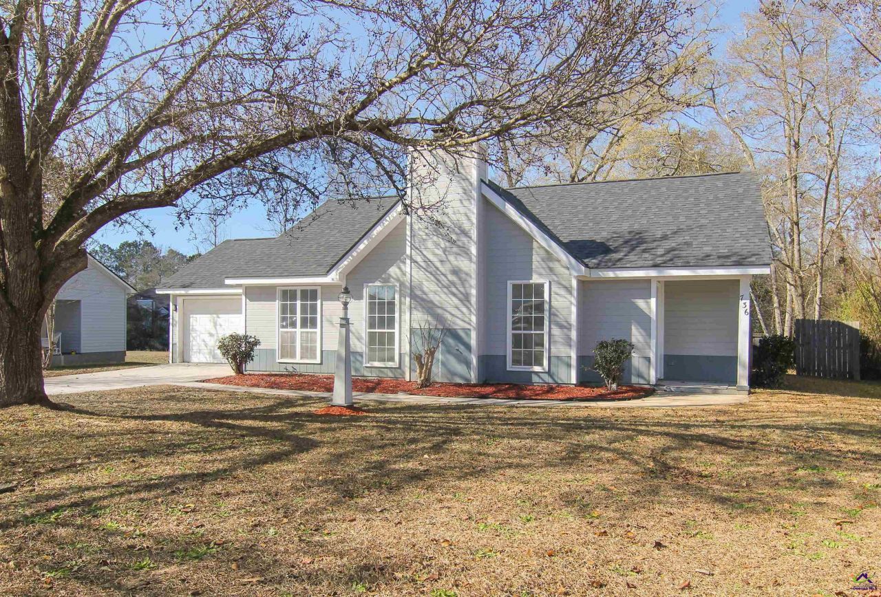 736 Gateway Drive, Bonaire, GA 31005 Main Photo