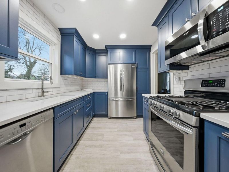 1875 W 1st Avenue, Columbus, OH 43212 Photo 13