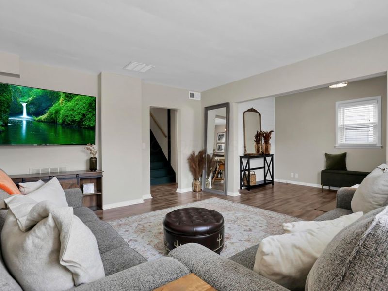 180 Long Street, Ashville, OH 43103 Photo 9