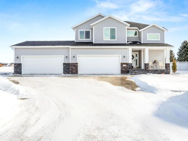 3712 15th Street S, Moorhead, MN 56560