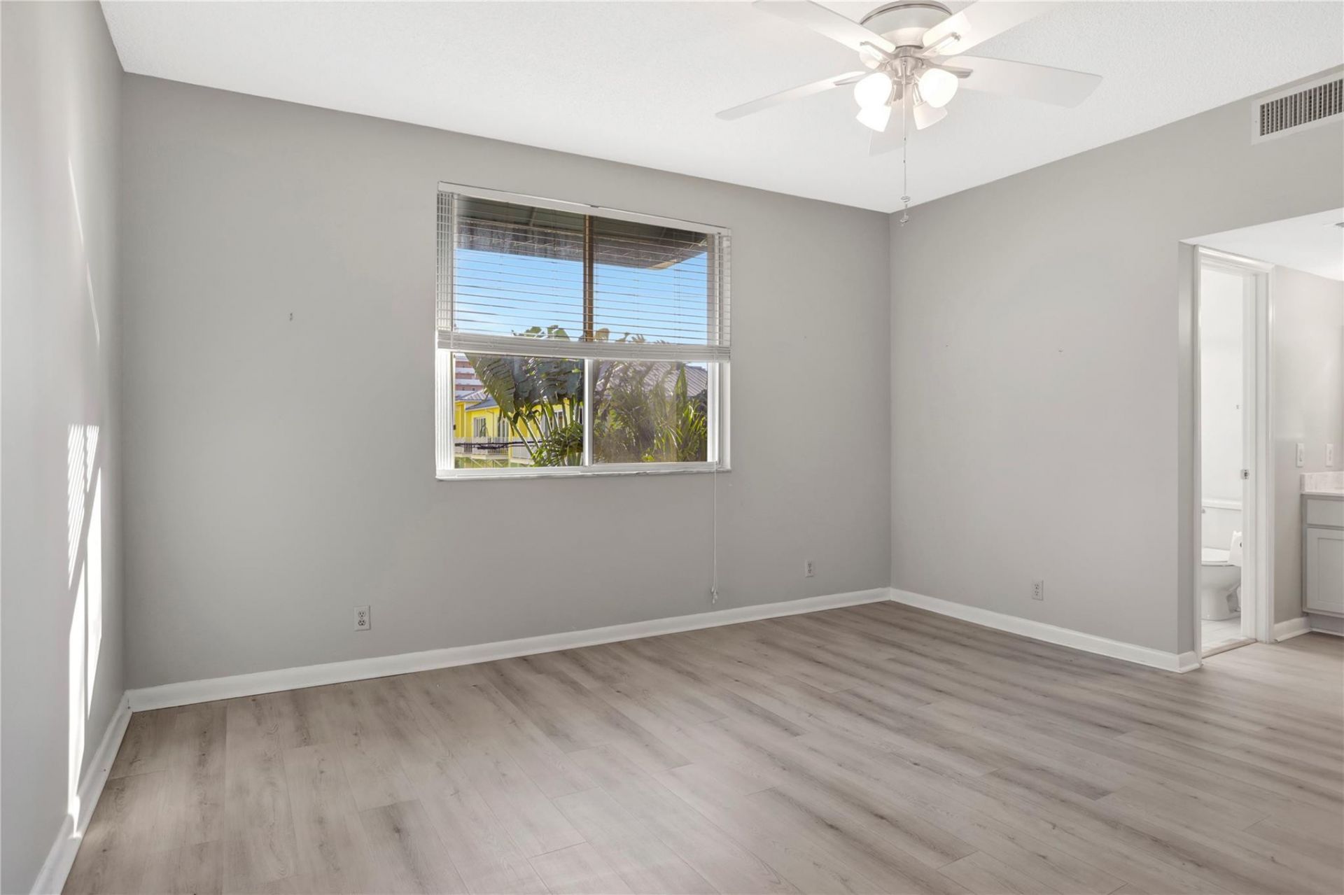 3213 NE 16th Street, Unit 112, Pompano Beach, FL 33062 Photo