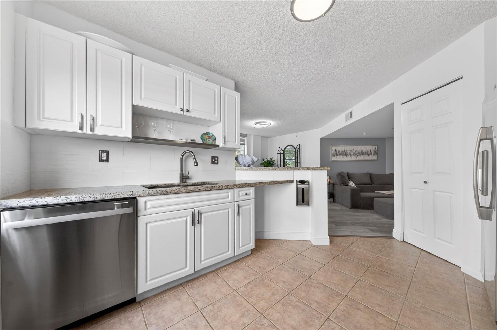 520 SE 5th Avenue, Unit 2404, Fort Lauderdale, FL 33301 Photo