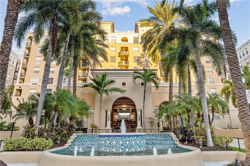 520 SE 5th Avenue, Unit 2404, Fort Lauderdale, FL 33301 Photo